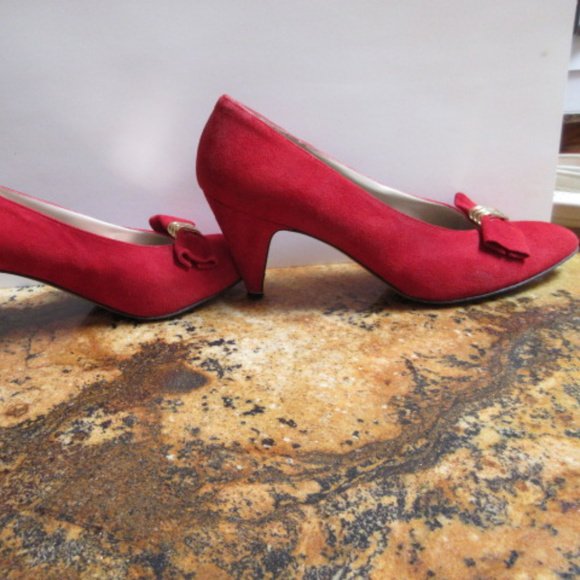 DAVID EVINS RED SUEDE HIGH HEELS PUMPS Size 8AA - Picture 4 of 6